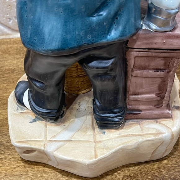 Vintage Large Stock Broker Statue - Picture 5 of 12